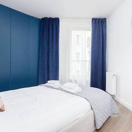 Apartment Old Town Halicka Street By Nearto Cracovie Extérieur photo