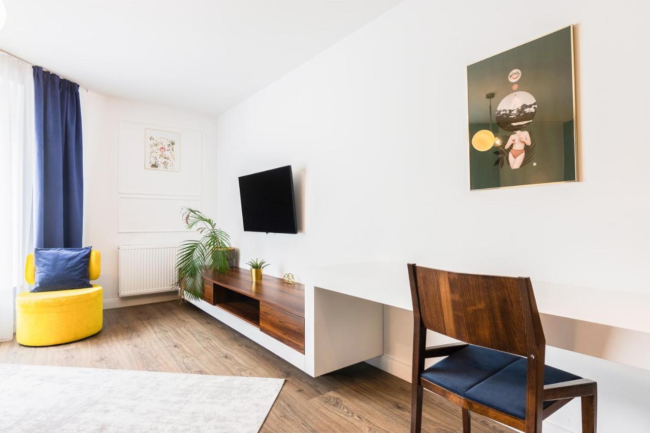 Apartment Old Town Halicka Street By Nearto Cracovie Extérieur photo