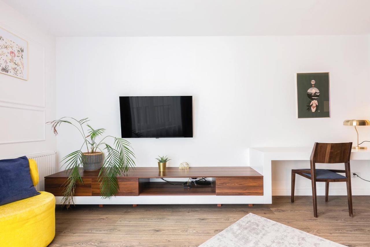 Apartment Old Town Halicka Street By Nearto Cracovie Extérieur photo