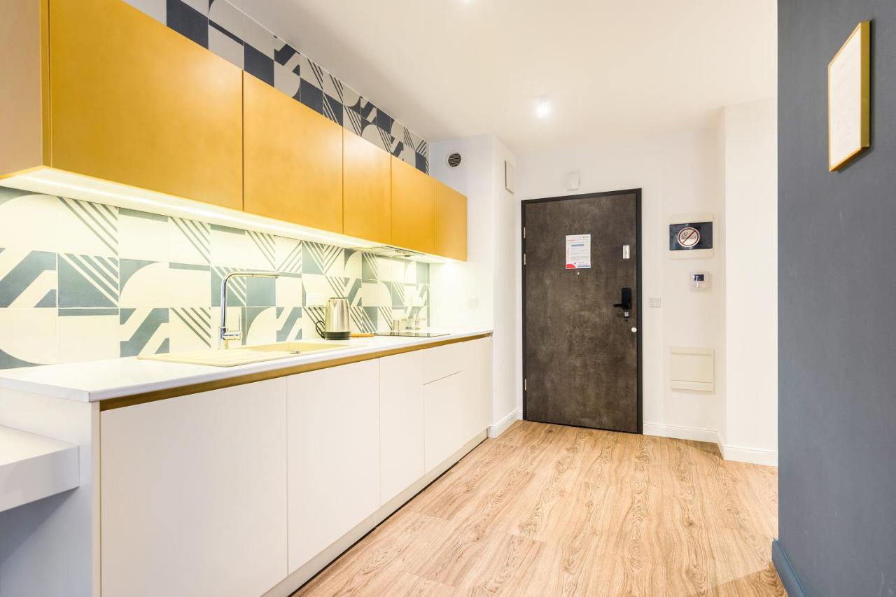 Apartment Old Town Halicka Street By Nearto Cracovie Extérieur photo