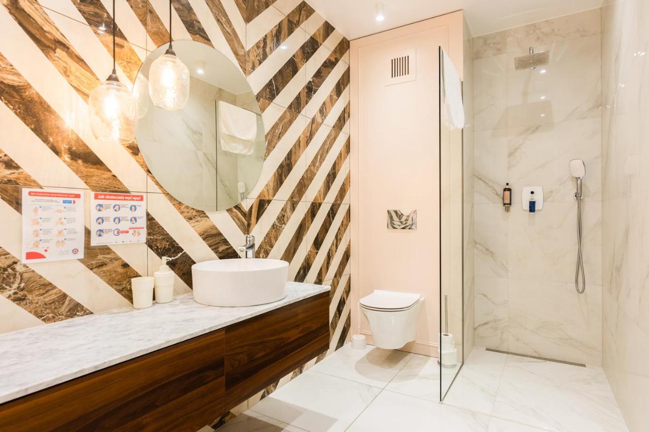 Apartment Old Town Halicka Street By Nearto Cracovie Extérieur photo