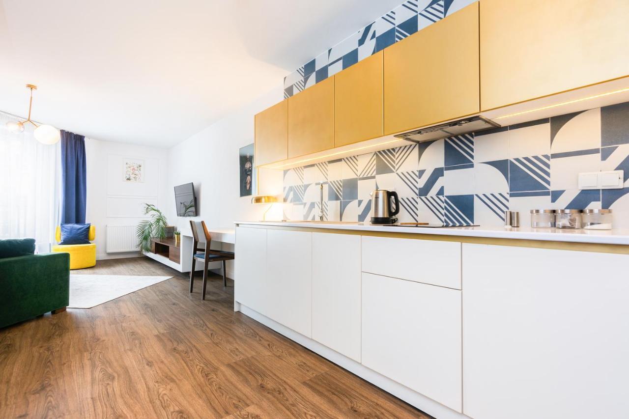 Apartment Old Town Halicka Street By Nearto Cracovie Extérieur photo